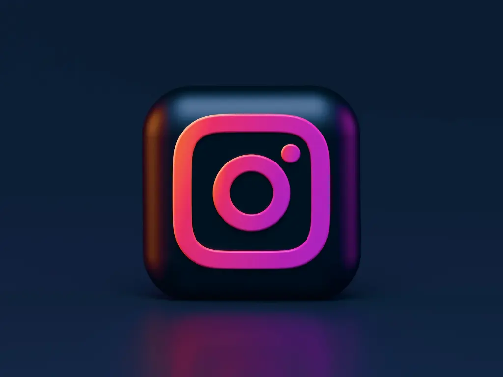 unsplash_71Qk8ODIBko_social media.webp.jpg.jpg.jpg