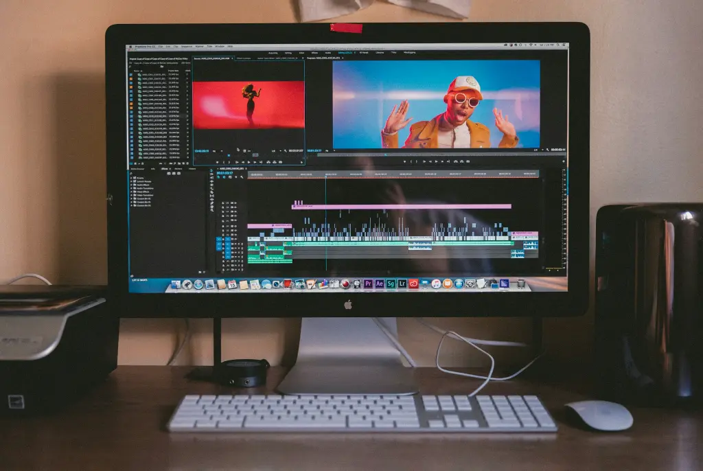 unsplash_mQxttWjHFjA_video.webp.jpg
